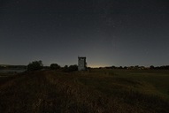 Kein Sternehimmel über Lübtheen.Wie gesagt wurde im Abendprogramm vom  (02.10.2019 ).Ein Wachturm an der Elbe. ( 22.09.2019 )