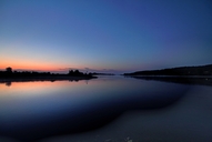 die-elbe-in-der-blauen-stunde-am-23-08.jpg