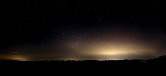 Sterne Satt (21.02.2017)Und auch keine Polarlichter.
Nur eine Lichtspiegelung über den Horizont.